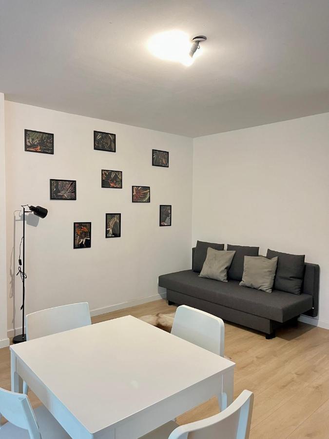 Ferienwohnung Coquebert - Grand Jardin Reims Exterior foto